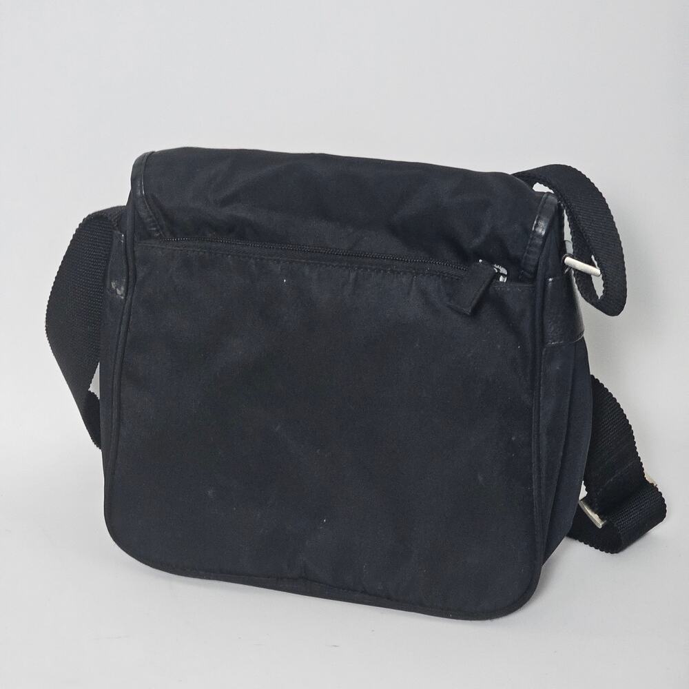PRADA Tessuto Triangle with logo Ajustable Shoulder Bag Pochette Black Nylon - Picture 3 of 9